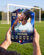 Carta coleccionable de Dembélé en la cancha — Regalos de Fútbol