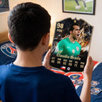 Diseño 2 — niño con la carta de Claudio Bravo en su pieza — Regalos de Fútbol