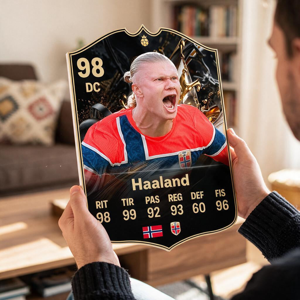 Diseño 3 — carta de Haaland en las manos — Regalos de Fútbol